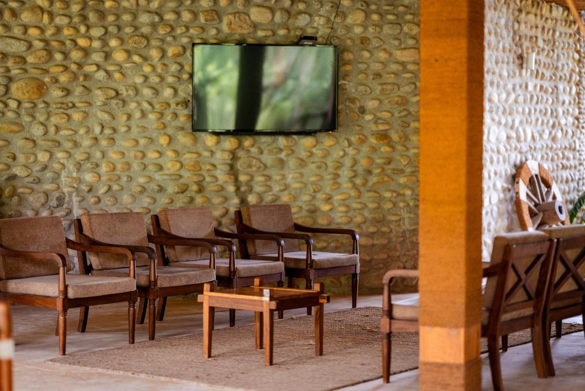 Sanctuary Chitwan National Park 치트완 외부 사진