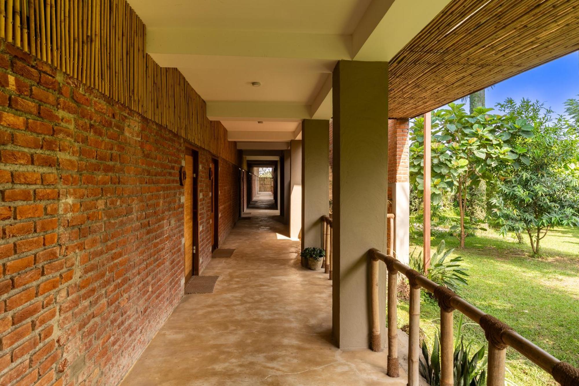 Sanctuary Chitwan National Park 치트완 외부 사진