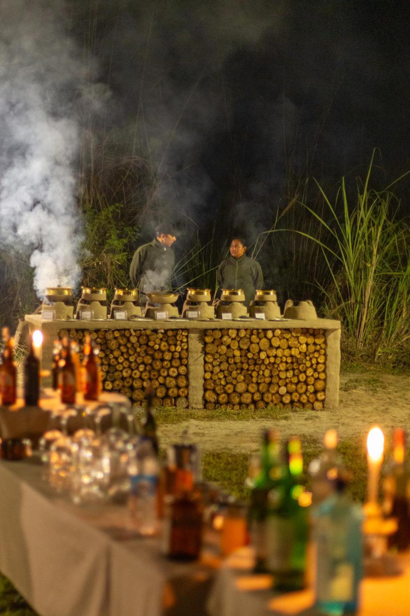 Sanctuary Chitwan National Park 치트완 외부 사진
