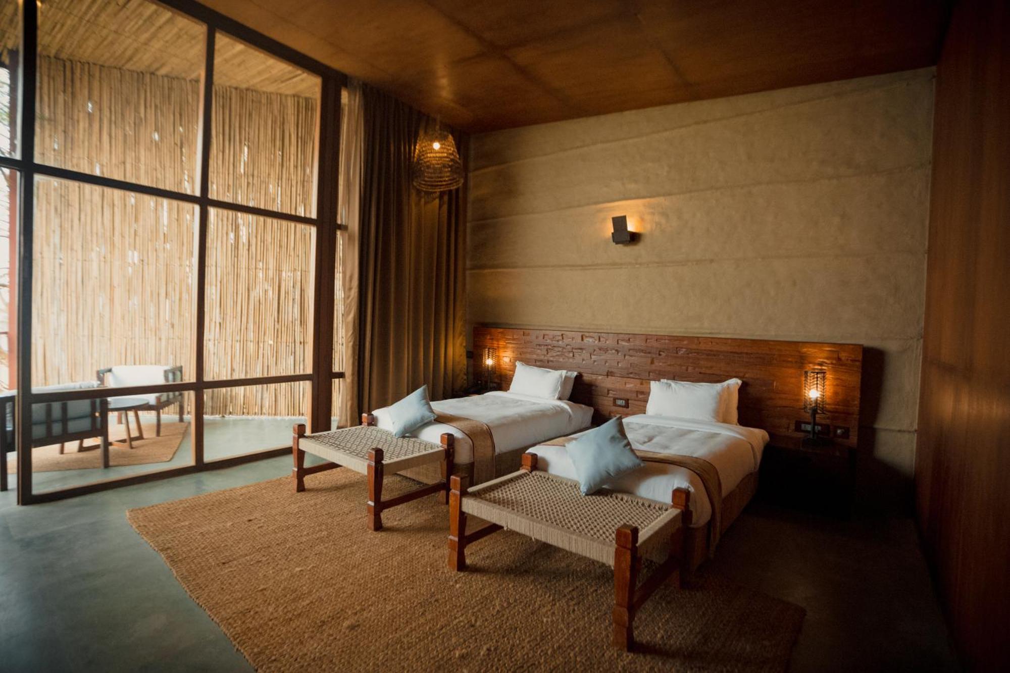 Sanctuary Chitwan National Park 치트완 외부 사진